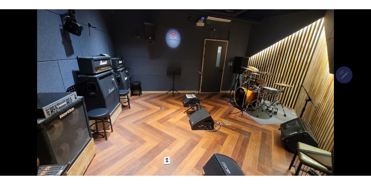 <div style='font-size:1.2em;display:none;'>.</div>