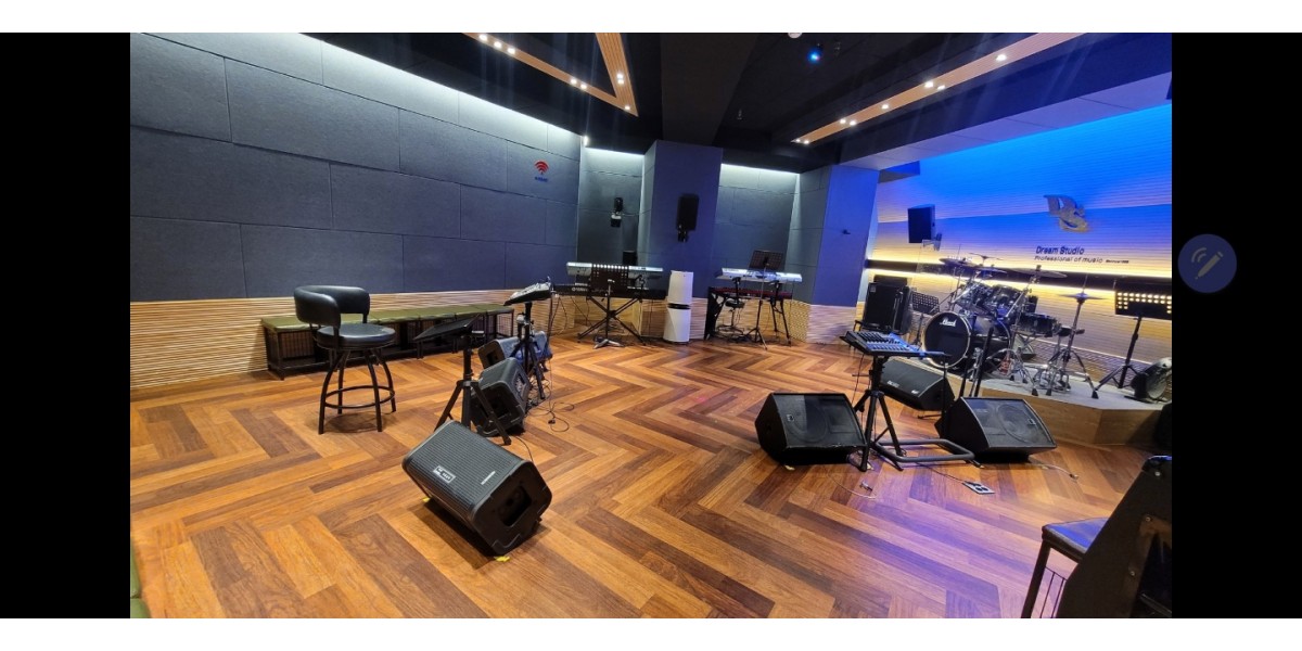 <div style='font-size:1.2em;display:none;'>.</div>